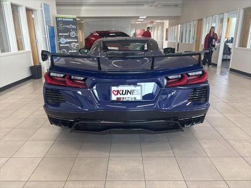 2025 Chevrolet Corvette Stingray w/3LT
