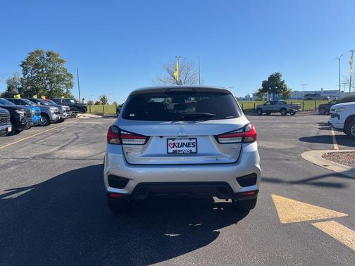 2024 Mitsubishi Outlander Sport 2.0 ES