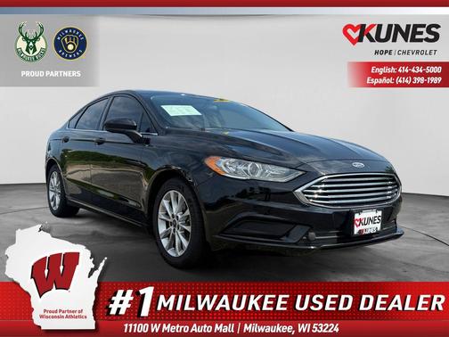 Oxford White 2017 Ford Fusion SE