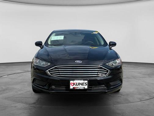 Oxford White 2017 Ford Fusion SE