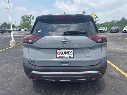 2023 Nissan Rogue SL