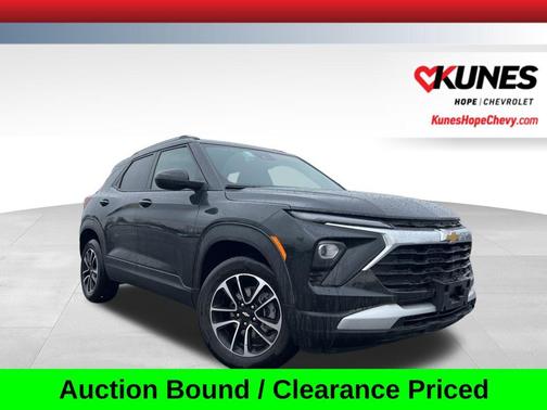 Mosaic Black Metallic 2025 Chevrolet Trailblazer LT