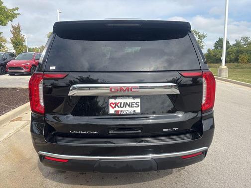 Onyx Black 2024 GMC Yukon XL SLT