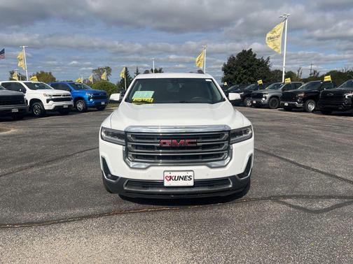 2023 GMC Acadia AWD SLT