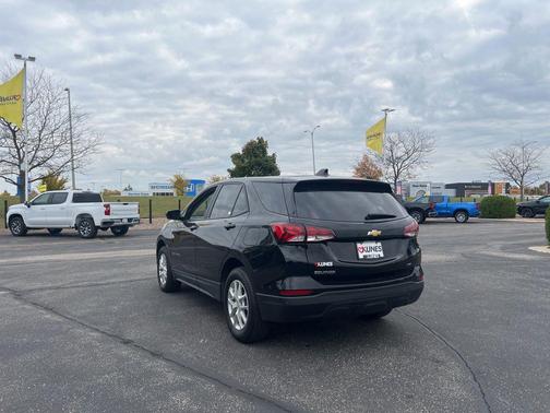 2023 Chevrolet Equinox LS