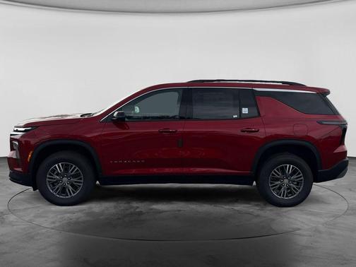 Radiant Red Tintcoat 2027 Chevrolet Traverse LT