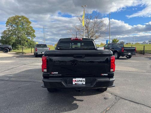 2025 Chevrolet Colorado LT