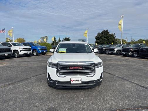 2023 GMC Acadia AWD SLT