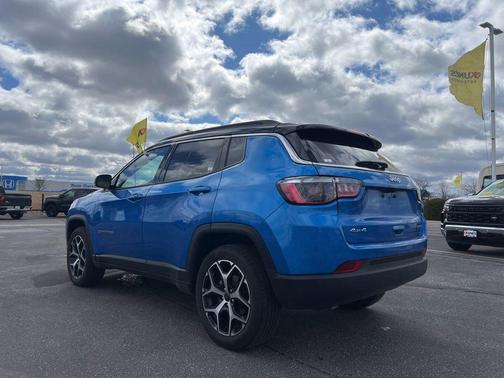 Hydro Blue Pearlcoat 2025 Jeep Compass Limited