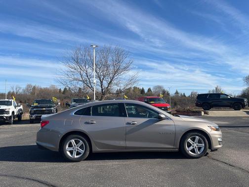 2024 Chevrolet Malibu FWD 1LT