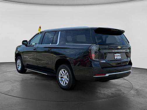 Dark Ash Metallic 2026 Chevrolet Suburban LT