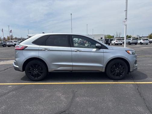 2021 Ford Edge ST Line