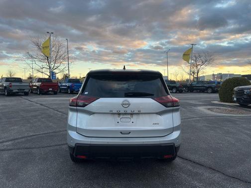 2024 Nissan Rogue S