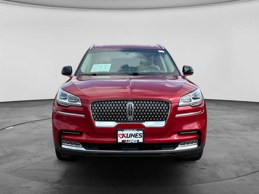 Red Carpet 2021 Lincoln Aviator Reserve AWD
