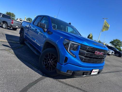 2023 GMC Sierra 1500 Elevation