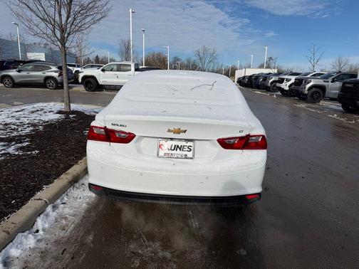 2024 Chevrolet Malibu FWD 2LT