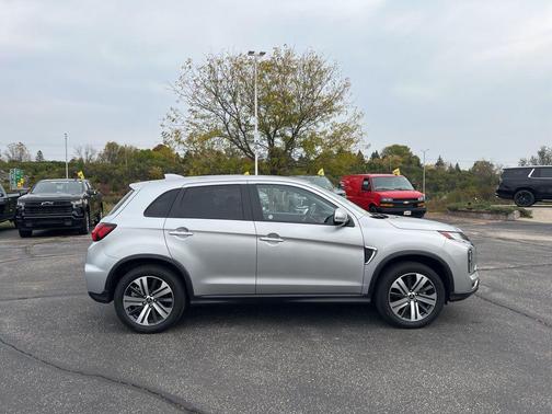 2024 Mitsubishi Outlander Sport 2.0 ES