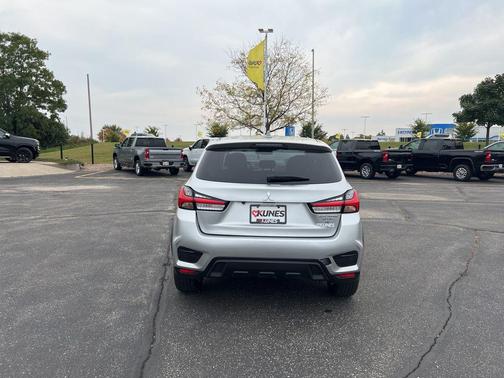 2024 Mitsubishi Outlander Sport 2.0 ES