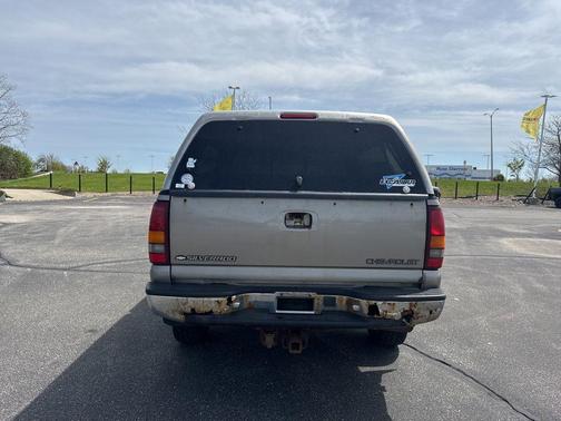 Light Pewter Metallic 2002 Chevrolet Silverado 1500 LS