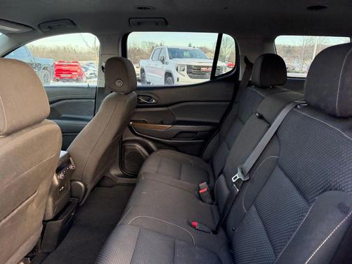 Volcanic Red Tintcoat 2023 GMC Acadia FWD SLE