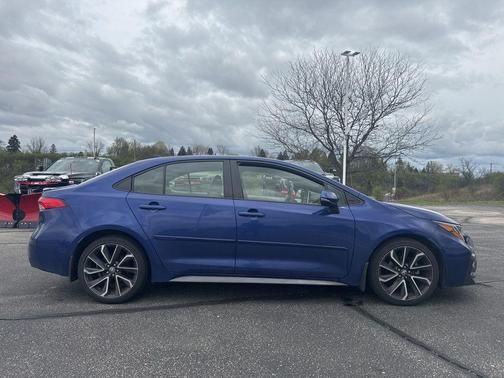Blue Crush Metallic 2020 Toyota Corolla SE