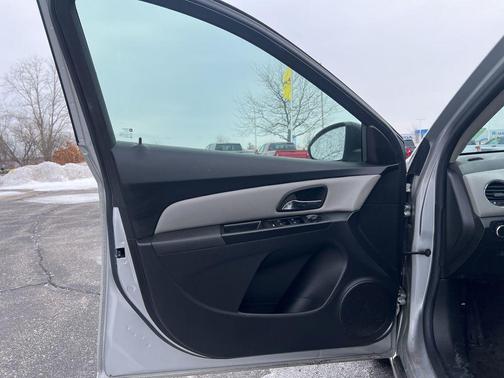 2012 Chevrolet Cruze LS