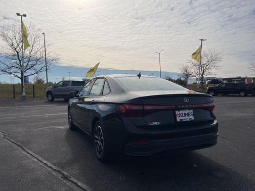 2025 Volkswagen Jetta 1.5T Sport