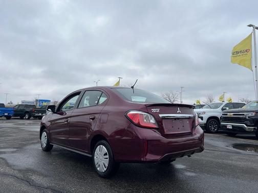 2024 Mitsubishi Mirage G4 ES