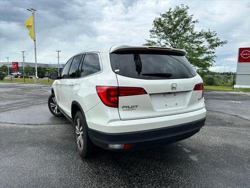 2017 Honda Pilot EX