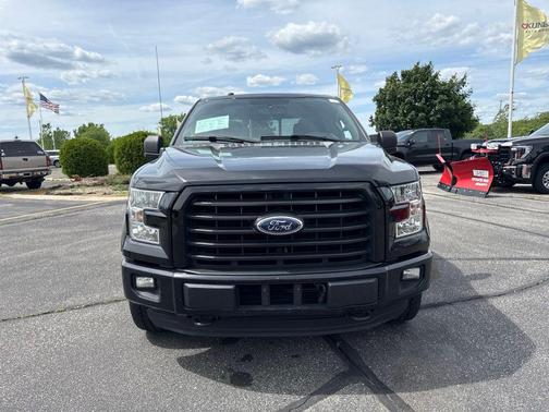 SHADOW BLACK 2016 Ford F-150 XLT