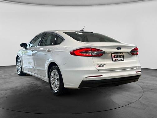Oxford White 2019 Ford Fusion S