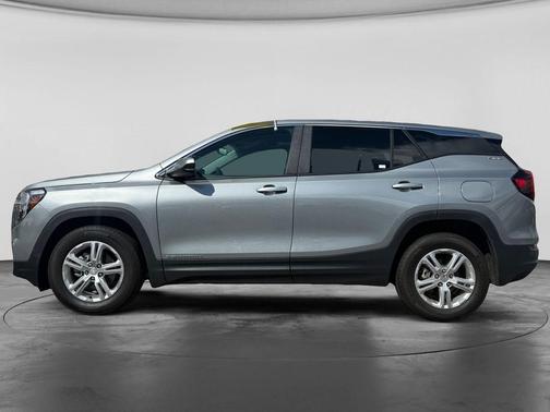 Sterling Metallic 2024 GMC Terrain SLE