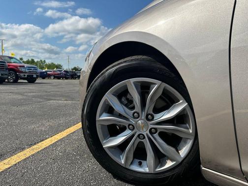 2023 Chevrolet Malibu FWD 1LT