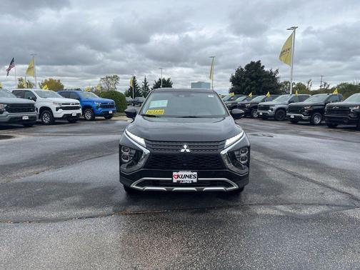 2023 Mitsubishi Eclipse Cross SE