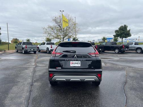2023 Mitsubishi Eclipse Cross SE