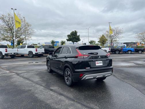 2023 Mitsubishi Eclipse Cross SE