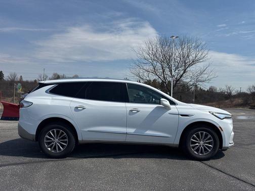 Summit White 2022 Buick Enclave AWD Premium