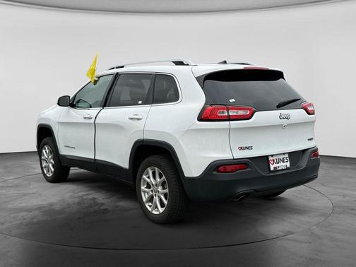 Bright White Clearcoat 2017 Jeep Cherokee Latitude