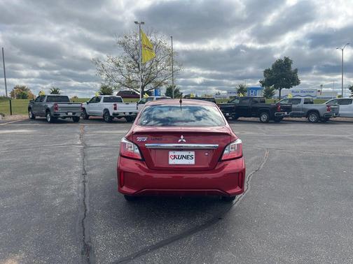 2024 Mitsubishi Mirage G4 ES