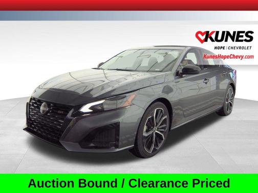 Gun Metallic 2024 Nissan Altima SR FWD