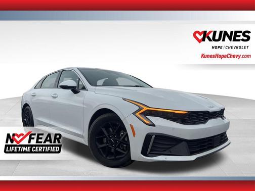 2025 Kia K5 LXS