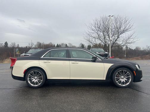 2019 Chrysler 300 C