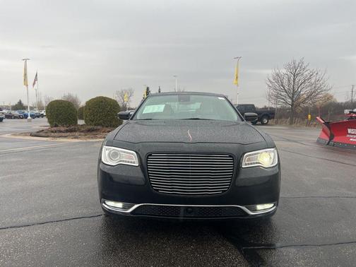 2019 Chrysler 300 C