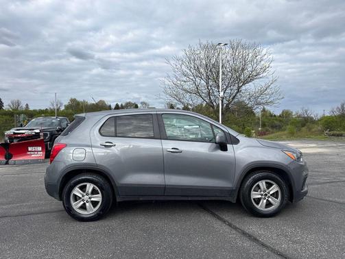 Satin Steel Metallic 2020 Chevrolet Trax LS