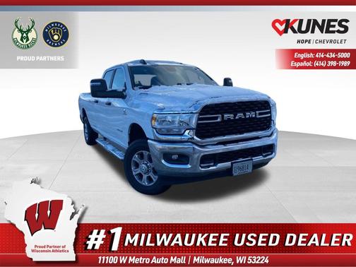 Bright White Clearcoat 2024 RAM 3500 Big Horn Crew Cab 4x4 8' Box