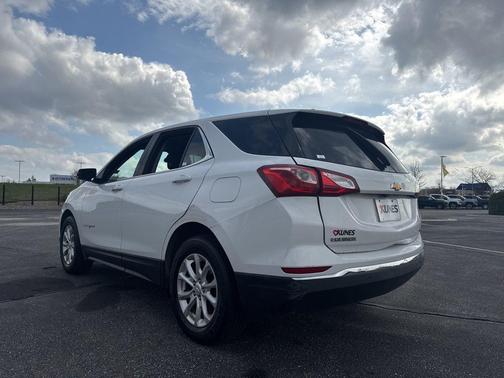 Summit White 2018 Chevrolet Equinox LT