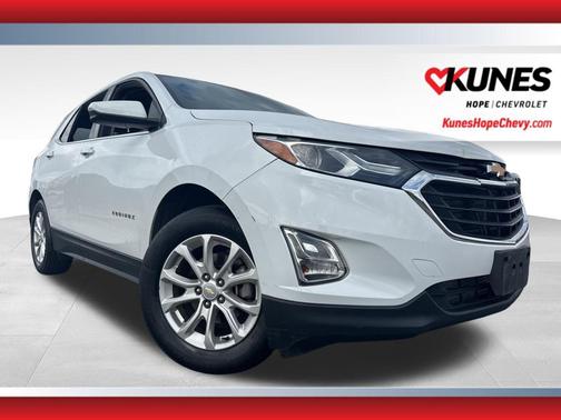 Summit White 2018 Chevrolet Equinox LT