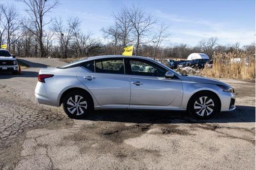 2023 Nissan Altima S FWD