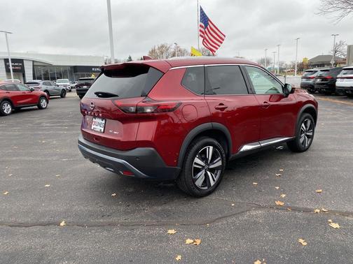 2023 Nissan Rogue SL