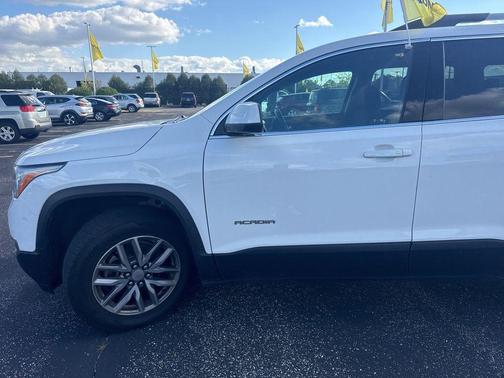 2019 GMC Acadia SLE-2